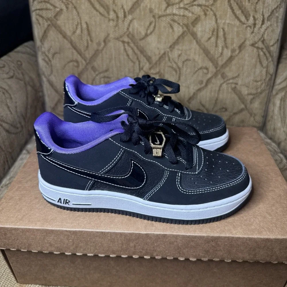 Nike Air Force 1 Low '07 LV8 GS 'World Champ' DQ0300-001 GS Size‎ 3.5Y